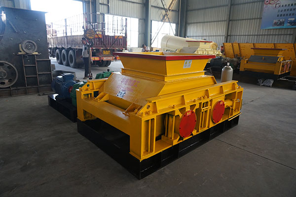 ��݁����C